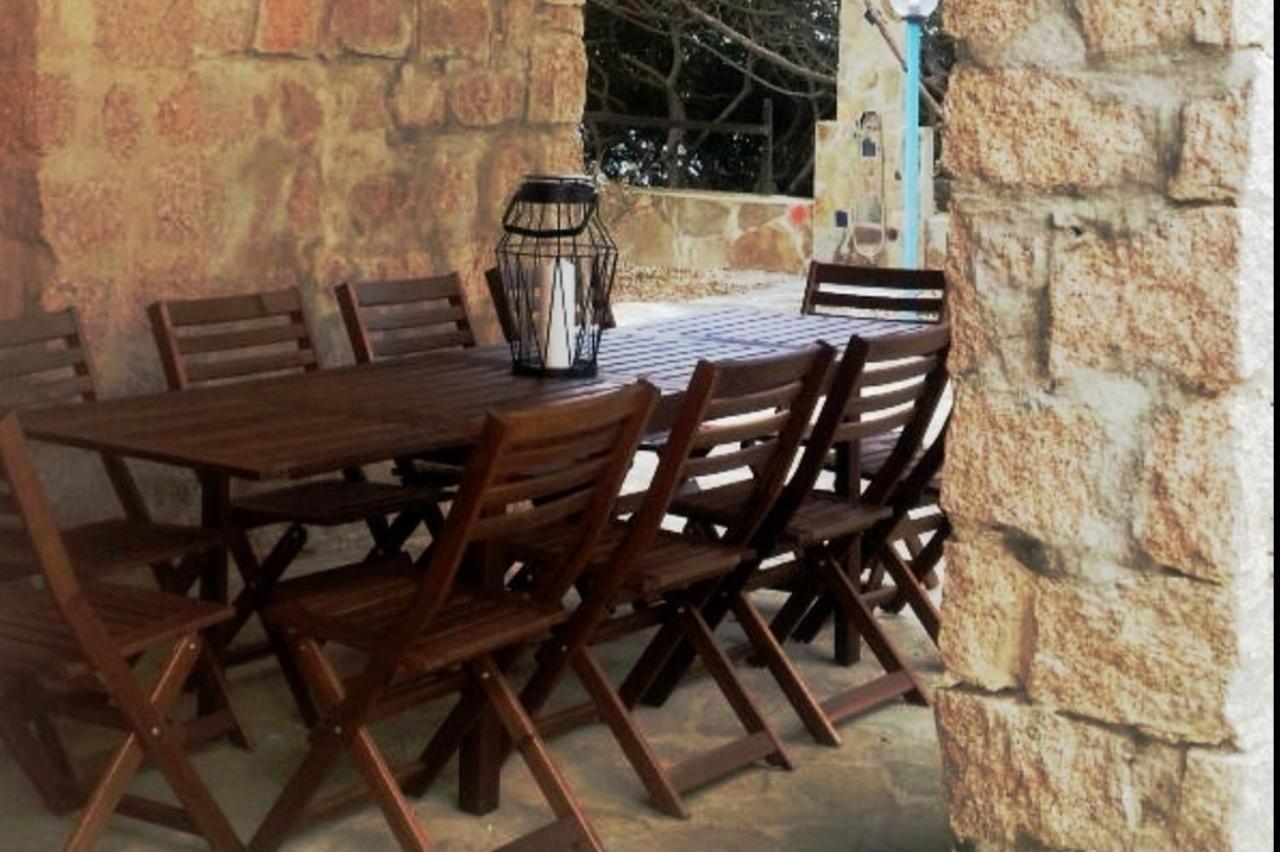 Villa Vera Trifamigliare Con Ingresso Diretto 20 Mt Al Mare Clima Wi-Fi Bbq Cala Liberotto Exterior photo